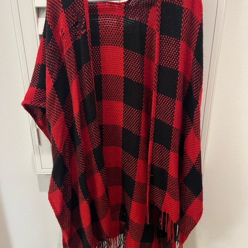 Women’s pancho cardigan